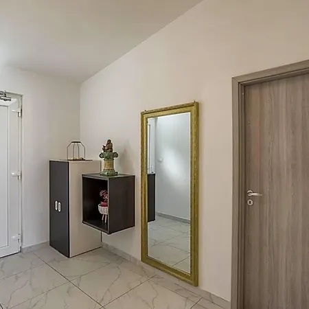 Apartment Keko Jesenice (Split-Dalmatia)